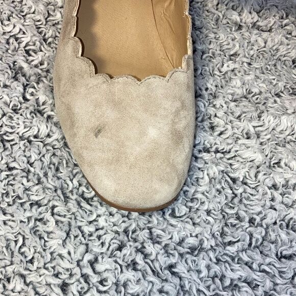 VAN ELi 9 Suede Scalloped Kitten Heel Shoes - Picture 3 of 12